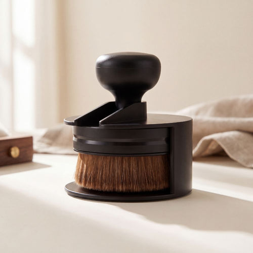 Brosse antistatique en fibres de carbone pour disques vinyles, boîtier noir ouvert